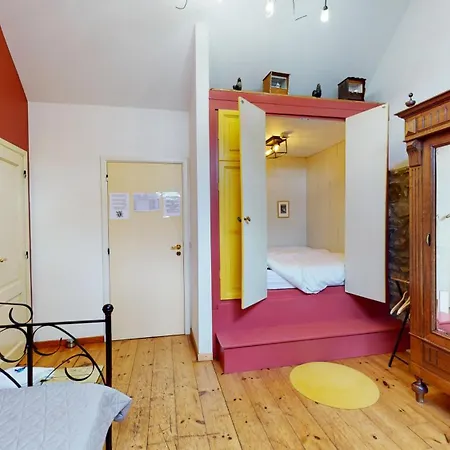 La Trouvaille Bed & Breakfast *